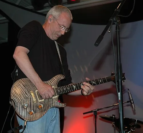 1956年 - ポール・リード・スミス、PRS Guitars創業者