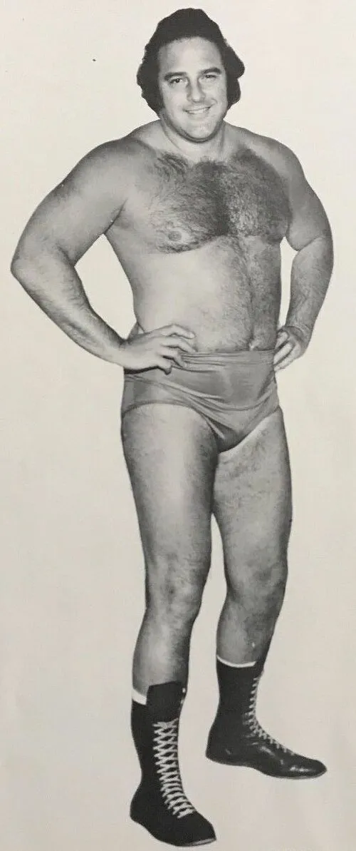 1937年 - マーク・ルーイン、プロレスラー