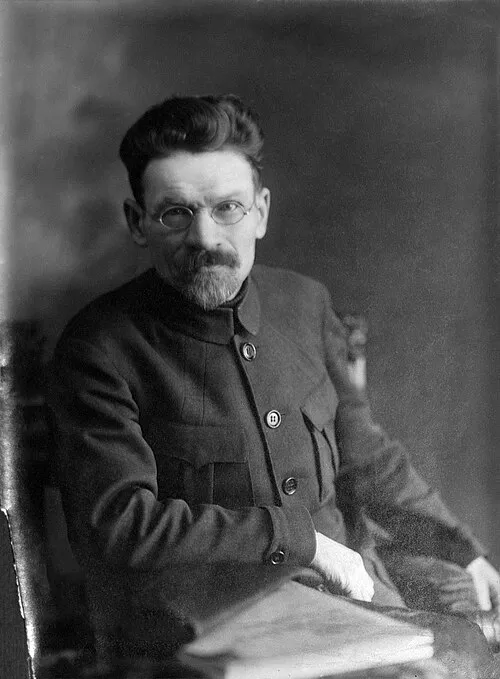 1946年 - ミハイル・カリーニン、ソビエト連邦最高会議幹部会議長（* 1875年）