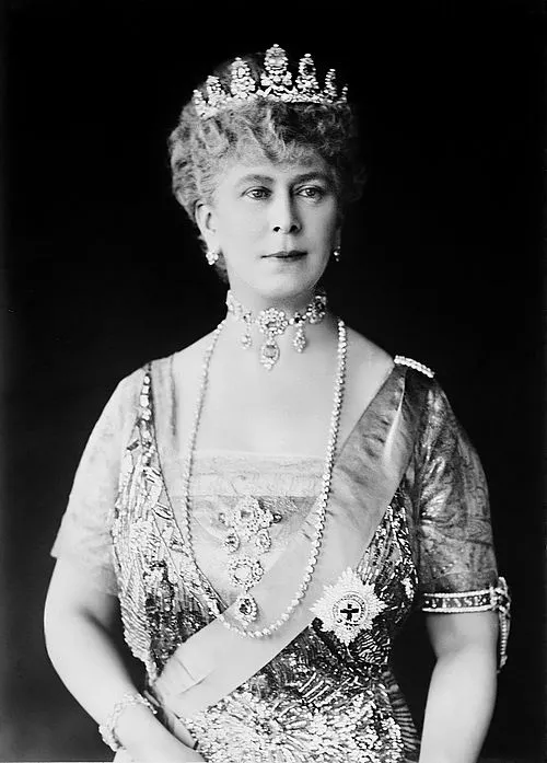 1867年 - メアリー・オブ・テック、イギリス王妃(+ 1953年)