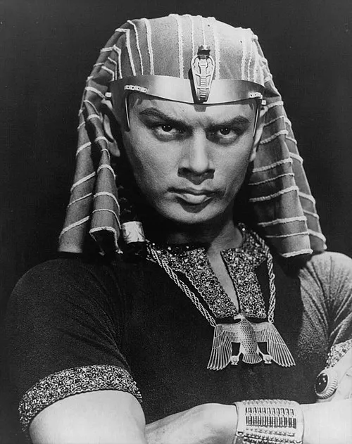 1985年 - ユル・ブリンナー、俳優(* 1920年)