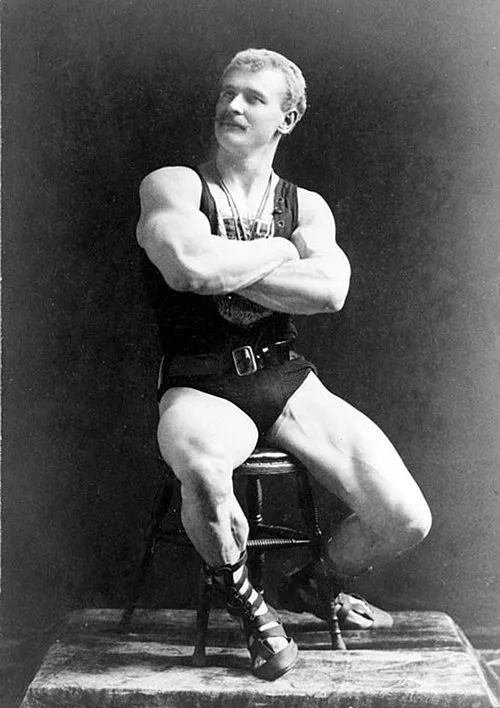 1925年 - ユージン・サンドウ、ボディビルの先駆者(* 1867年)