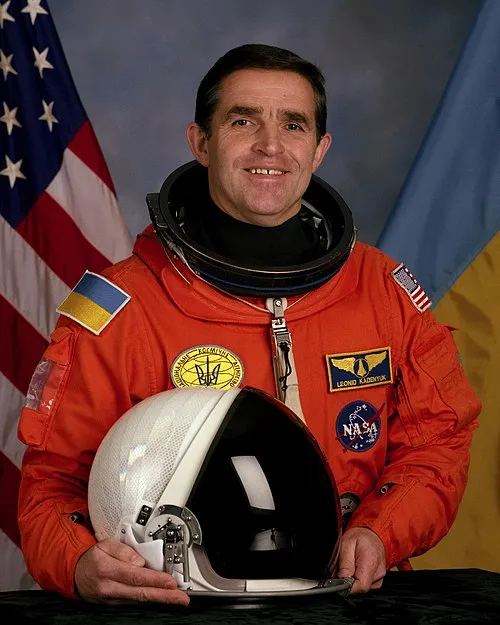1951年 - レオニド・カデニューク、宇宙飛行士