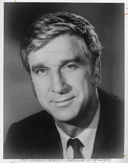 1926年 - レスリー・ニールセン、俳優（+ 2010年）