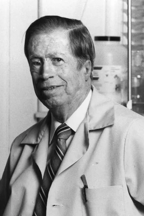 2006年 - ロバート・メリフィールド、化学者(* 1921年)