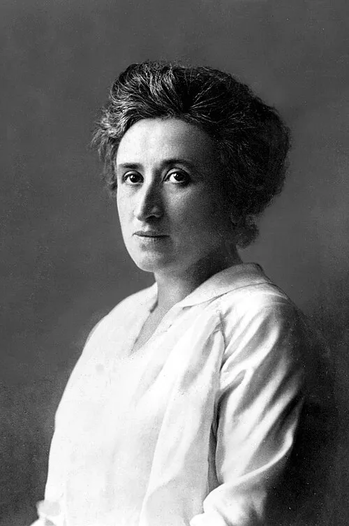 1919年 - ローザ・ルクセンブルク、革命家(* 1871年)
