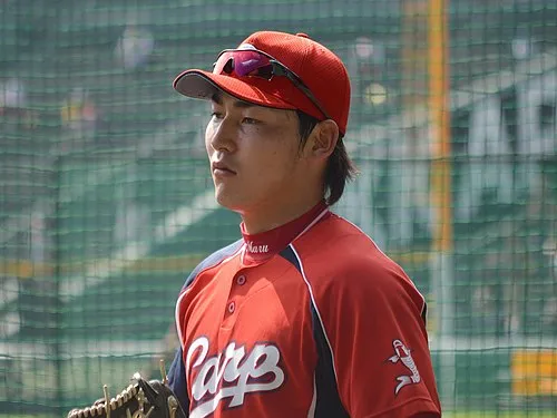 1989年 - 丸佳浩、プロ野球選手