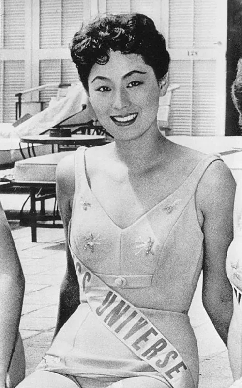1936年 - 児島明子、元モデル、アジア初のミス・ユニバース