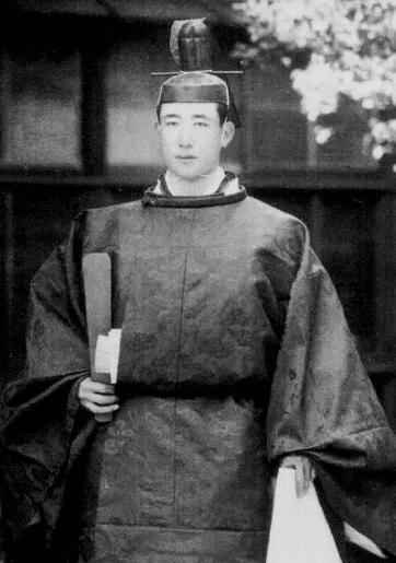 1940年 - 北白川宮永久王、皇族(* 1910年)