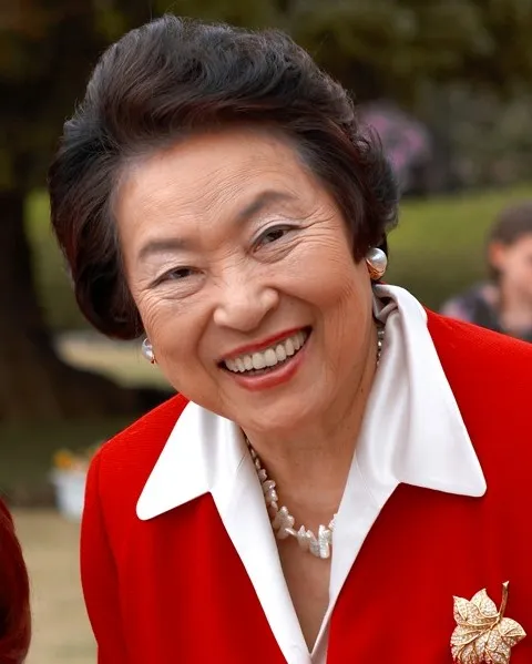 1932年 - 堂本暁子、政治家、ジャーナリスト、第16代・17代千葉県知事