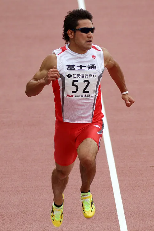 1985年 - 塚原直貴、元陸上選手