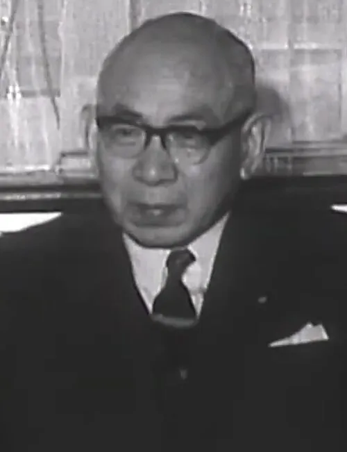 1898年 - 増田甲子七、政治家（+ 1985年）