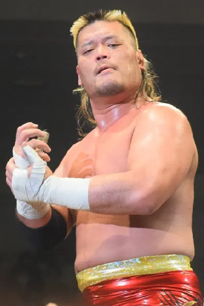 1971年 - 天山広吉、プロレスラー