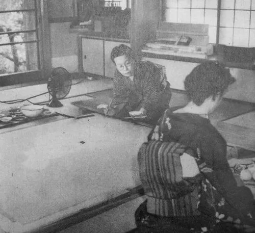 1895年 - 小倉遊亀、日本画家(+ 2000年)