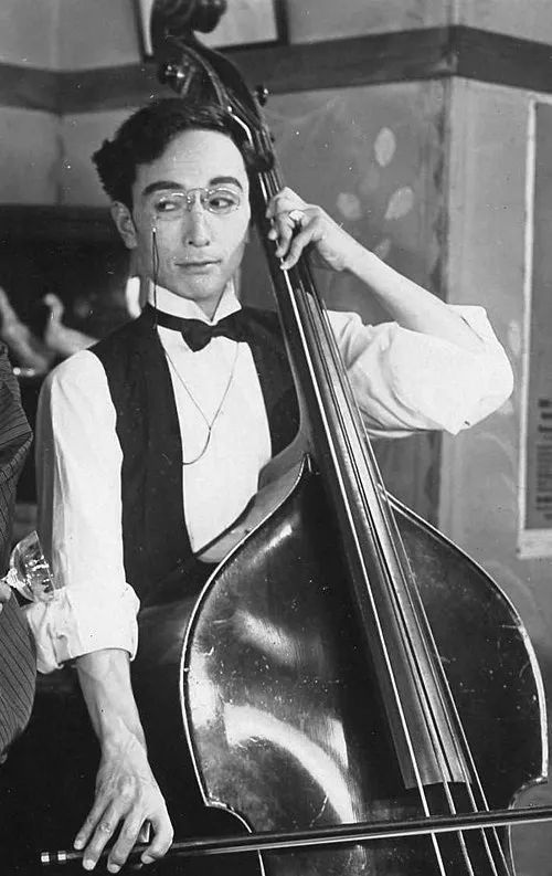 1964年 - 小林十九二、俳優(* 1901年)
