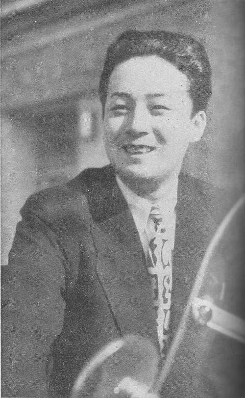 1927年 - 岩井半四郎 (10代目)、歌舞伎役者（+ 2011年）