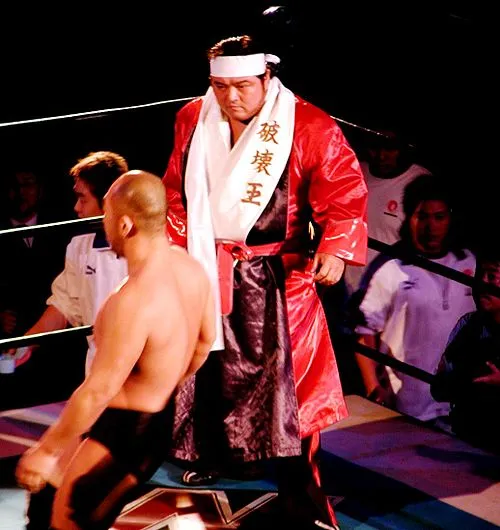 1965年 - 橋本真也、プロレスラー(+ 2005年)