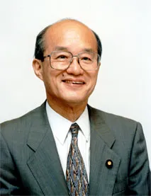 1937年 - 泉信也、政治家