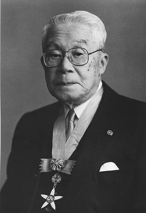1907年 - 津田恭介、薬学者(+ 1999年)