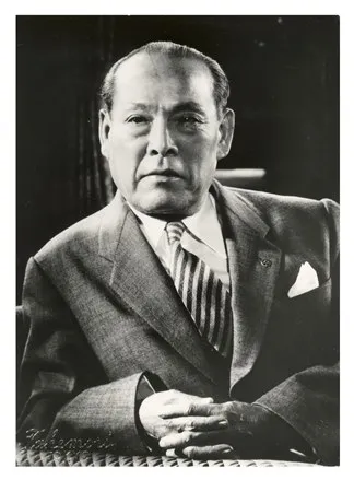 1981年 - 犬丸徹三、実業家、元帝国ホテル社長(* 1887年)