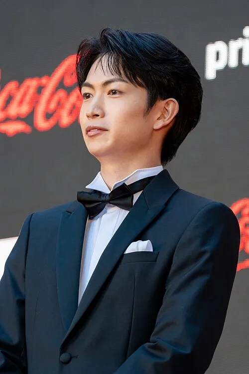 1998年 - 綱啓永、俳優