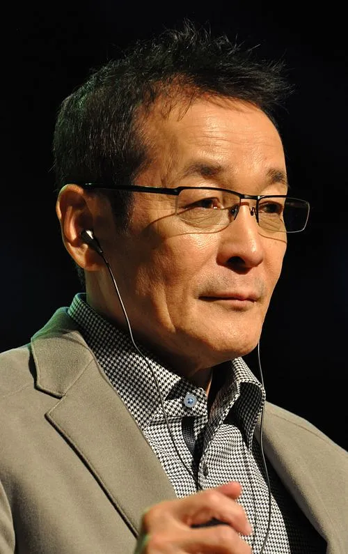 1945年 - 若本規夫、声優
