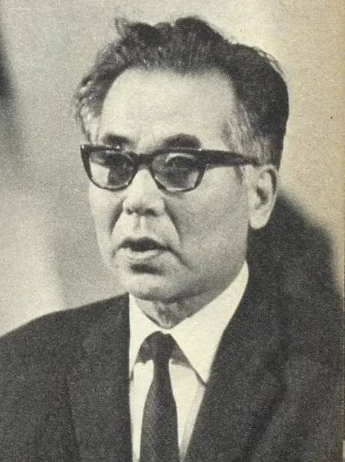 1902年 - 蔵原惟人、文芸評論家(+ 1991年)