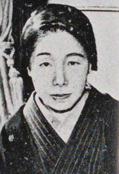 1985年 - 野上弥生子、小説家(* 1885年)