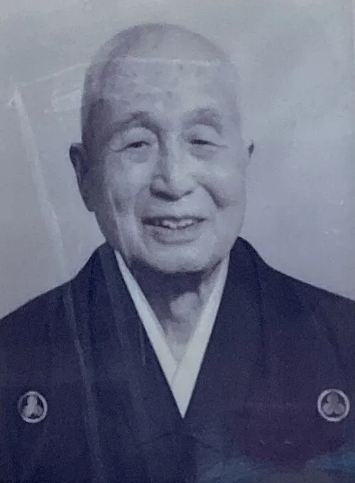 1909年 - 金田利雄、政治家、銀行家（+ 1998年）