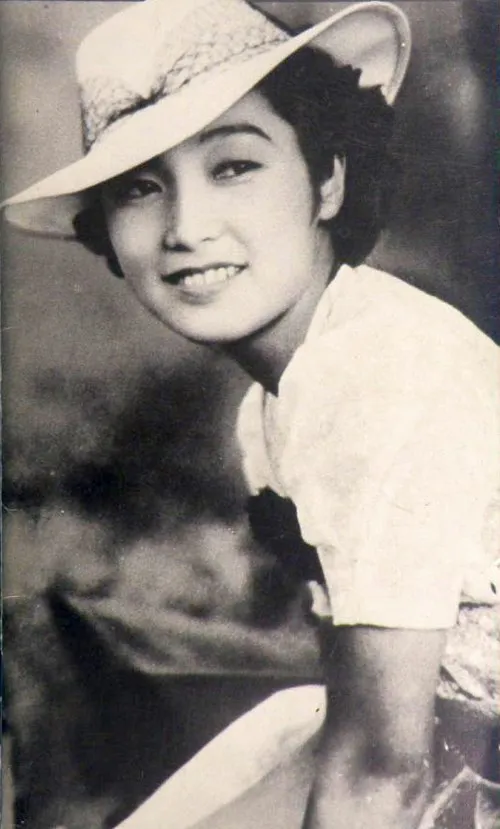 1918年 - 高峰三枝子、女優、歌手(+ 1990年)