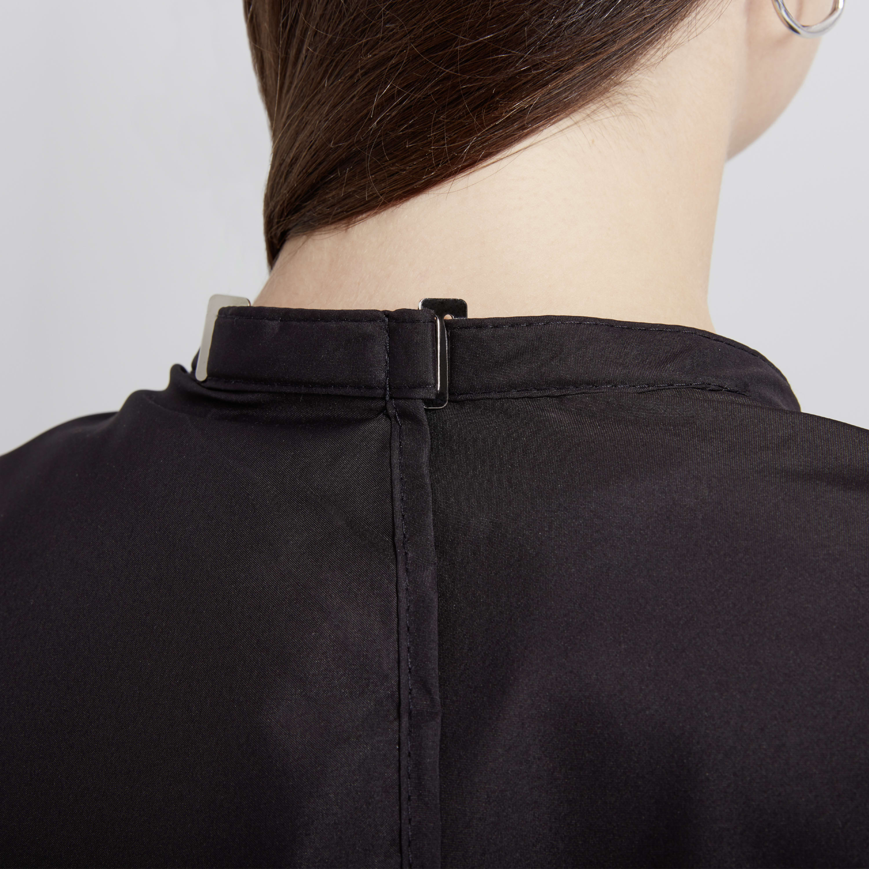 Cape de coiffure Prestige 137x150 noire
