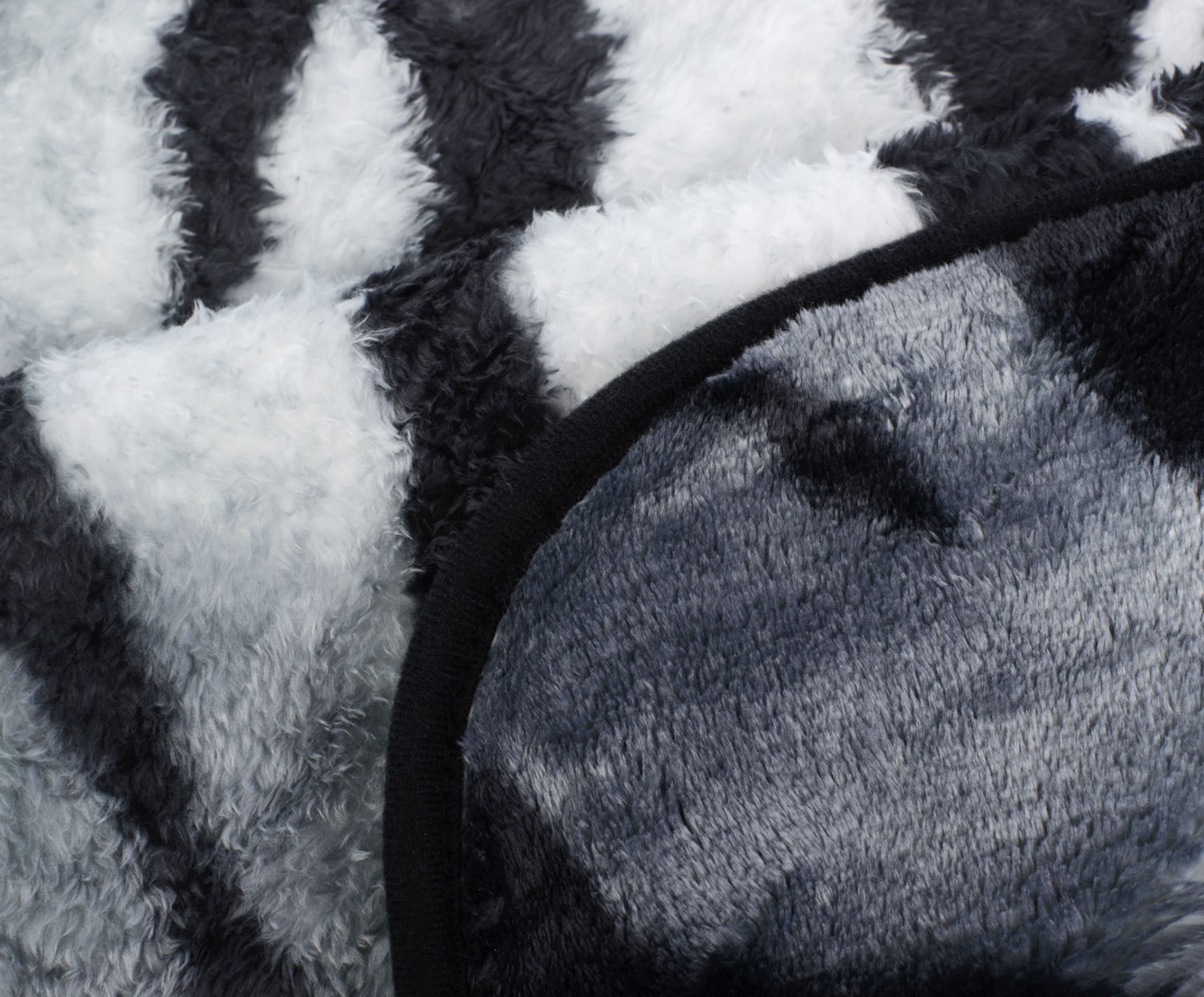 Blanket Cashmere Feeling 150x200 Siberian Tiger silver