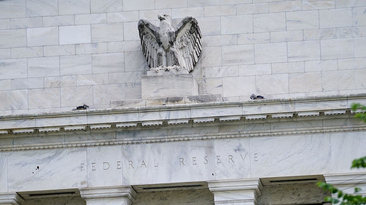 The Fed’s Trade-Offs as It Navigates Inflation and Growth in 2024