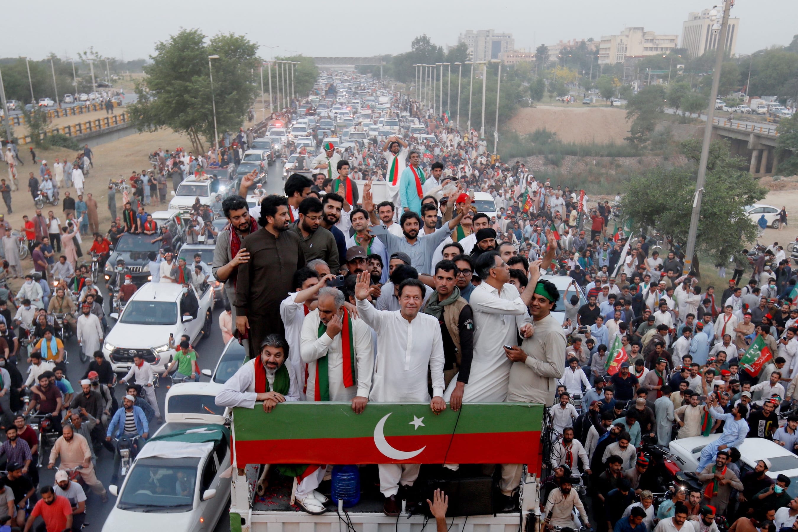 Pakistan Rrrrrrrt The President’s Inbox Recap: Pakistan in Crisis | Council on Foreign ...