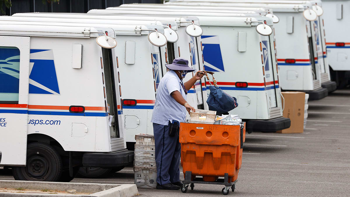To Save the Postal Service, Bring It Online | Council on Foreign Relations