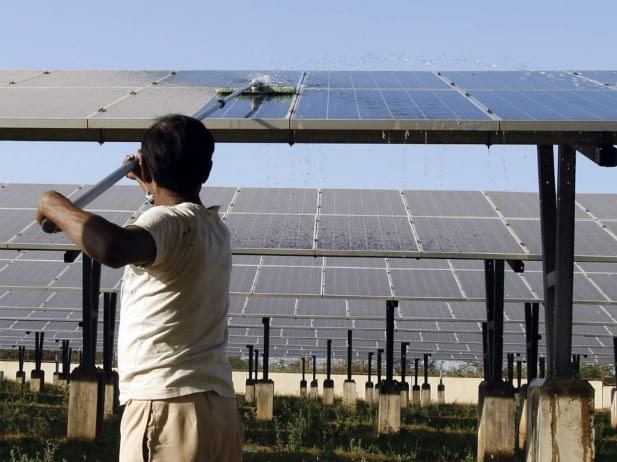 India Makes Progress on Solar, But Barriers Remain | Council on Foreign ...