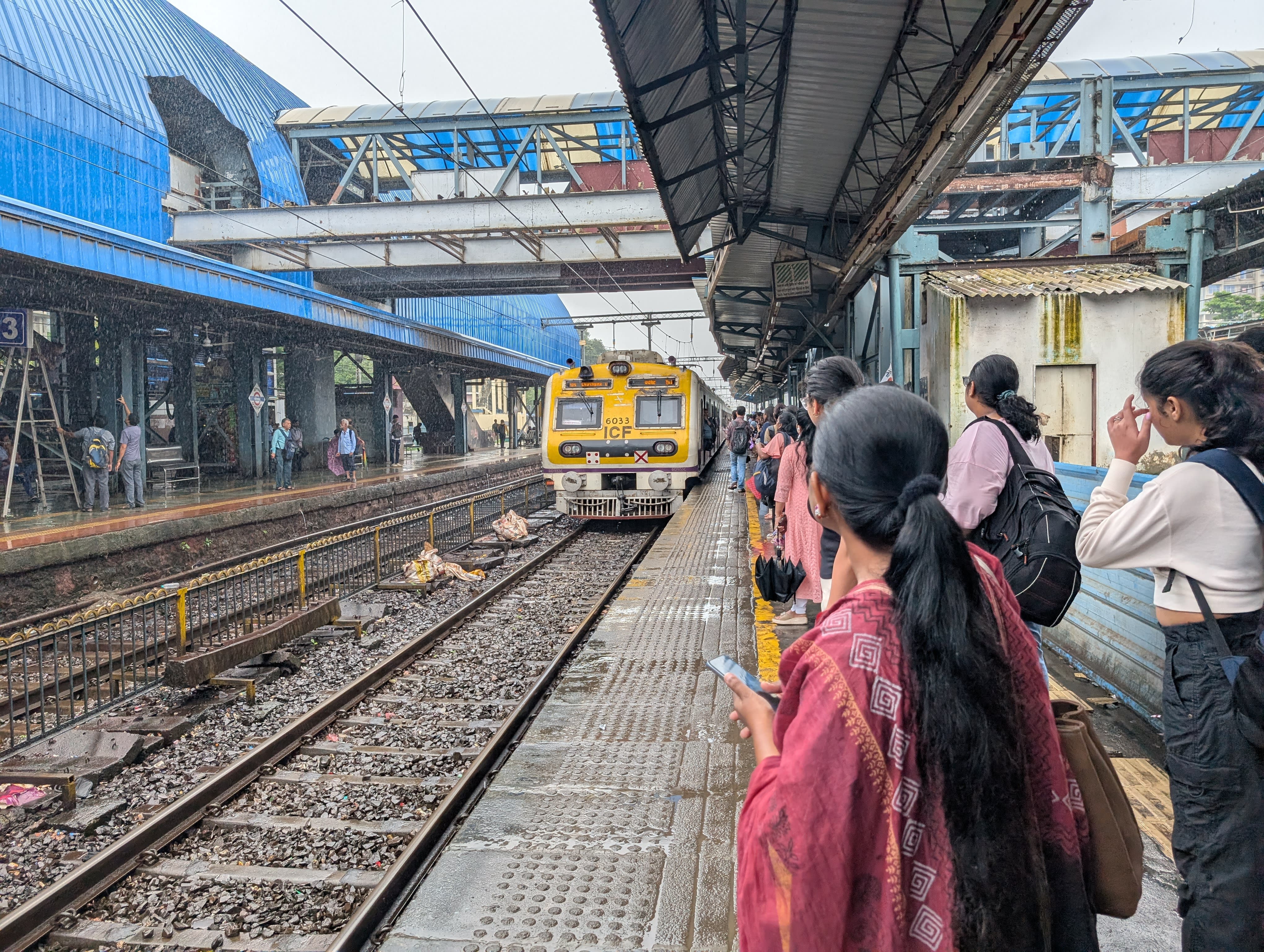 Why Mumbai's Overcrowded Trains Prove Fatal | Think Global Health