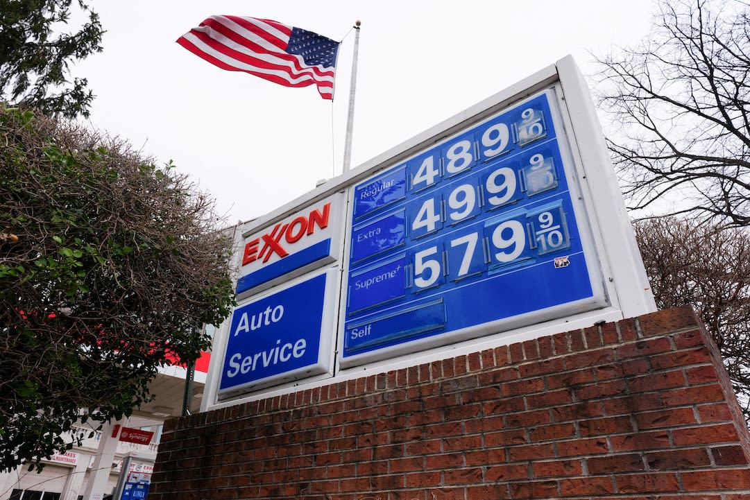 Iran War Drives Fuel Price Surge, Prompting Airline Fare Hikes and Chemical Price Increases Worldwide