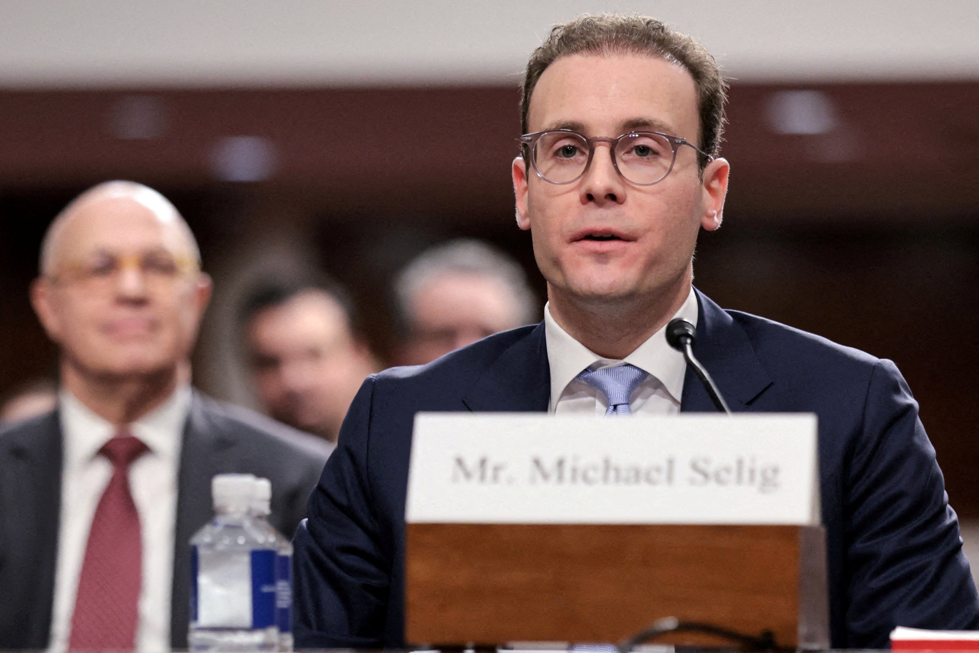 U.S. Bars Senators from Prediction Markets After Soldier Charged Over Maduro Bet