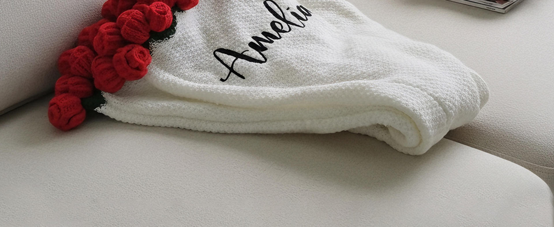 Personalized Rose Flower Blanket - Custom Embroidered Name Crochet Bouquet Throw for Women & Mom detail 6