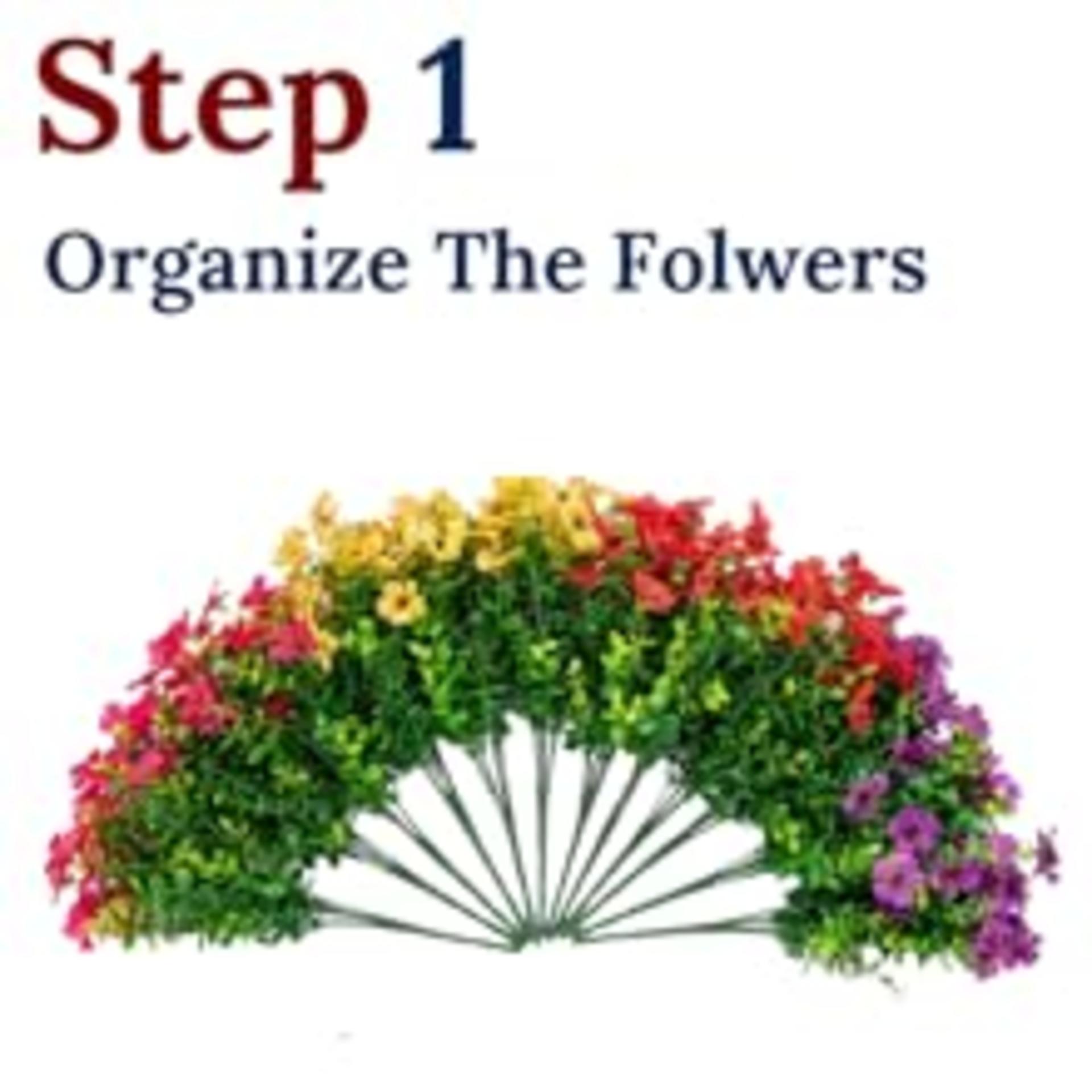 Artificial Hanging Flower Basket with UV Resistant Silk Daisies and Eucalyptus for Outdoor Decor detail 4