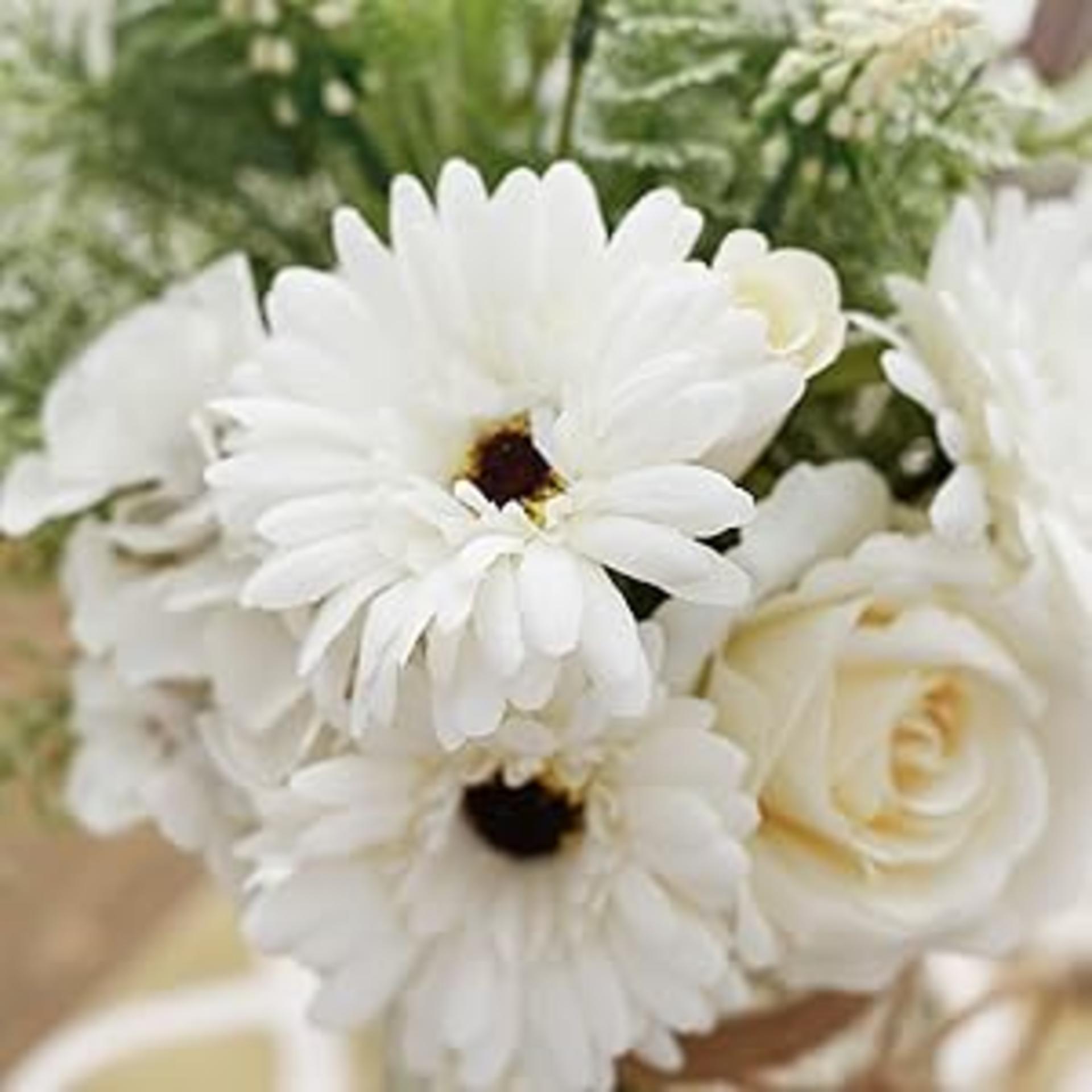 Artificial White Flower Arrangement with Glass Vase for Home Decor, Faux Silk Roses and Hydrangeas detail 10