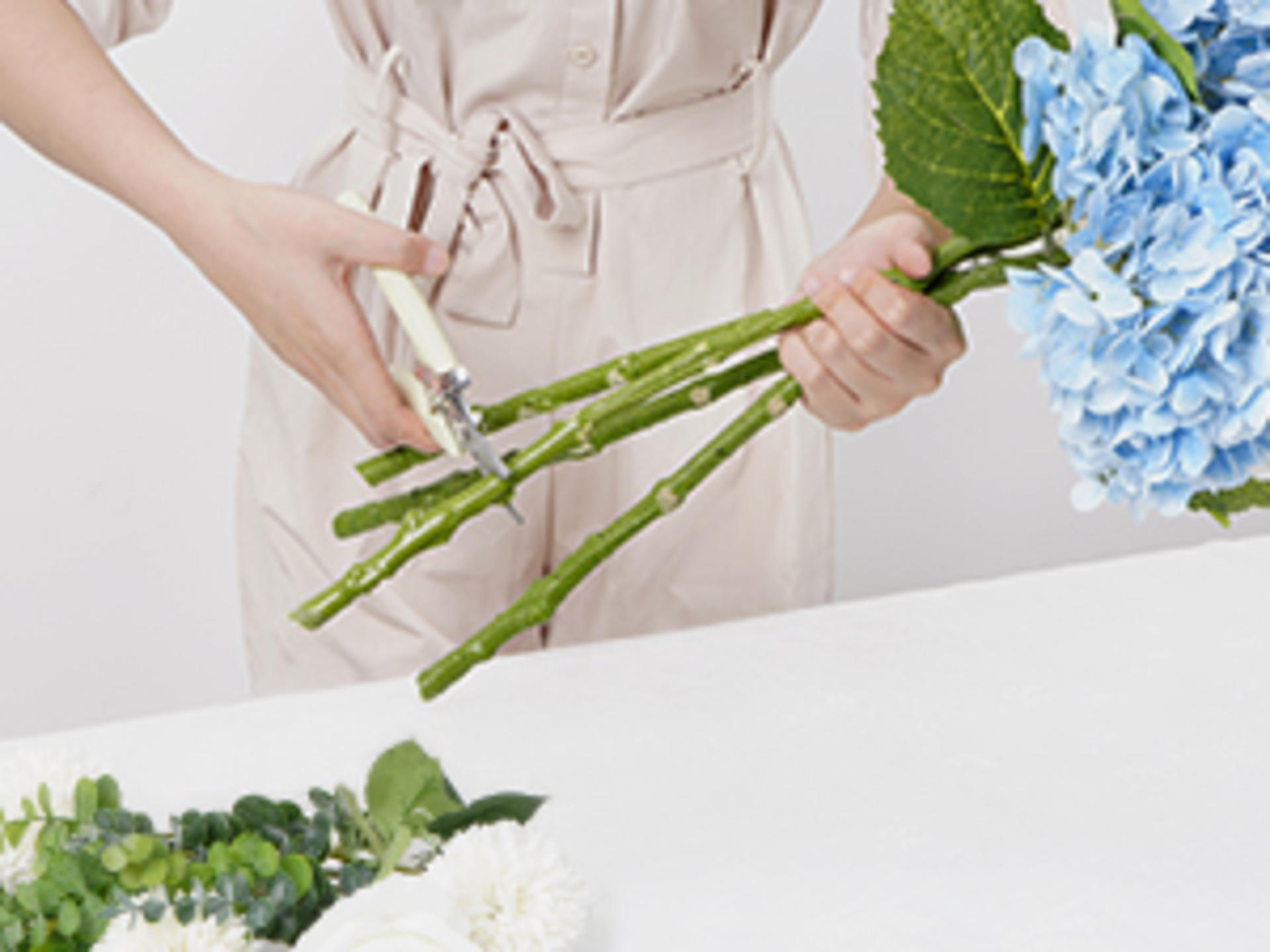 Real Touch Blue Hydrangea Artificial Flowers with 3D Butterflies, 21" Faux Latex Hydrangeas, 4 Pcs detail 7