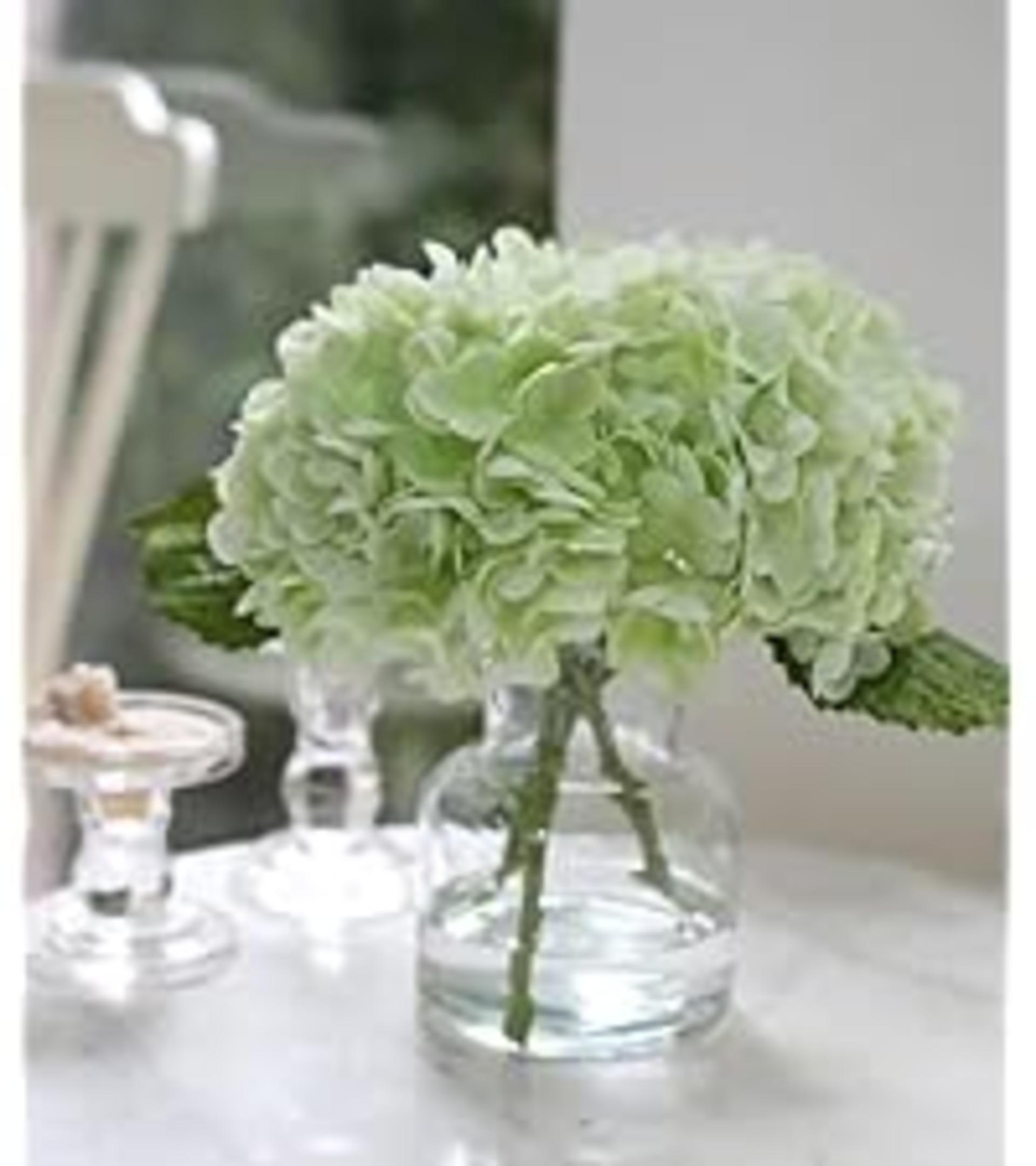 Real Touch Artificial White Hydrangea in Vase, Lifelike Silk Flowers Centerpiece for Home Decor detail 9