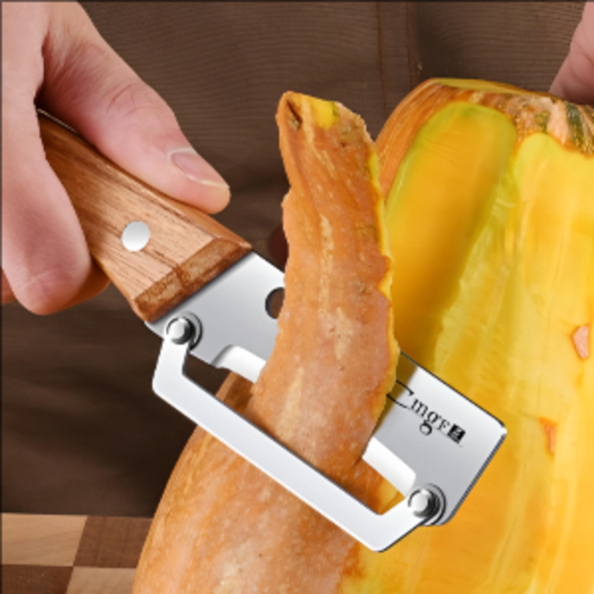 Premium Vegetable Peeler with Wooden Handle and Bottle Opener, Stainless Steel Blade Kitchen Tool detail 7