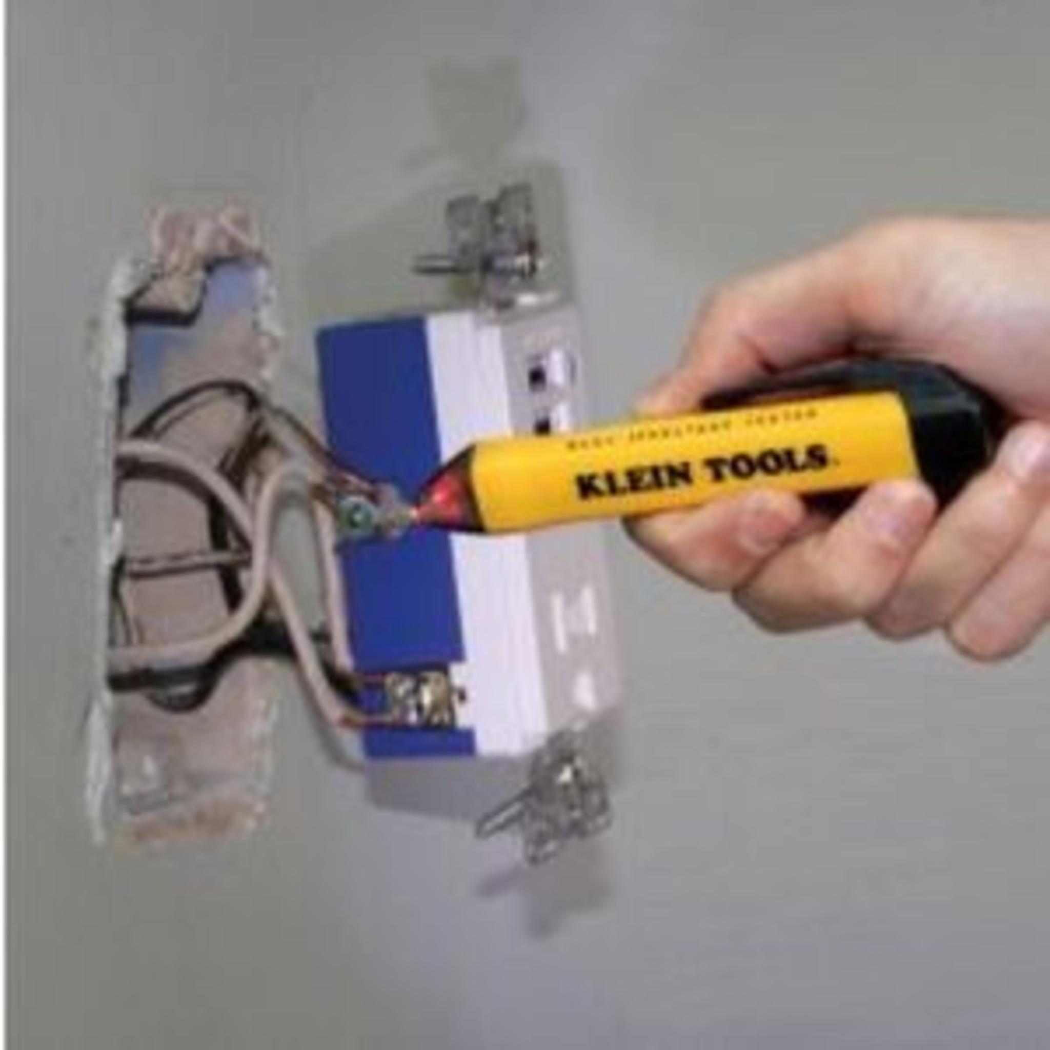 Electrical Test Kit with Digital Multimeter, Voltage Tester and Outlet Tester image 11