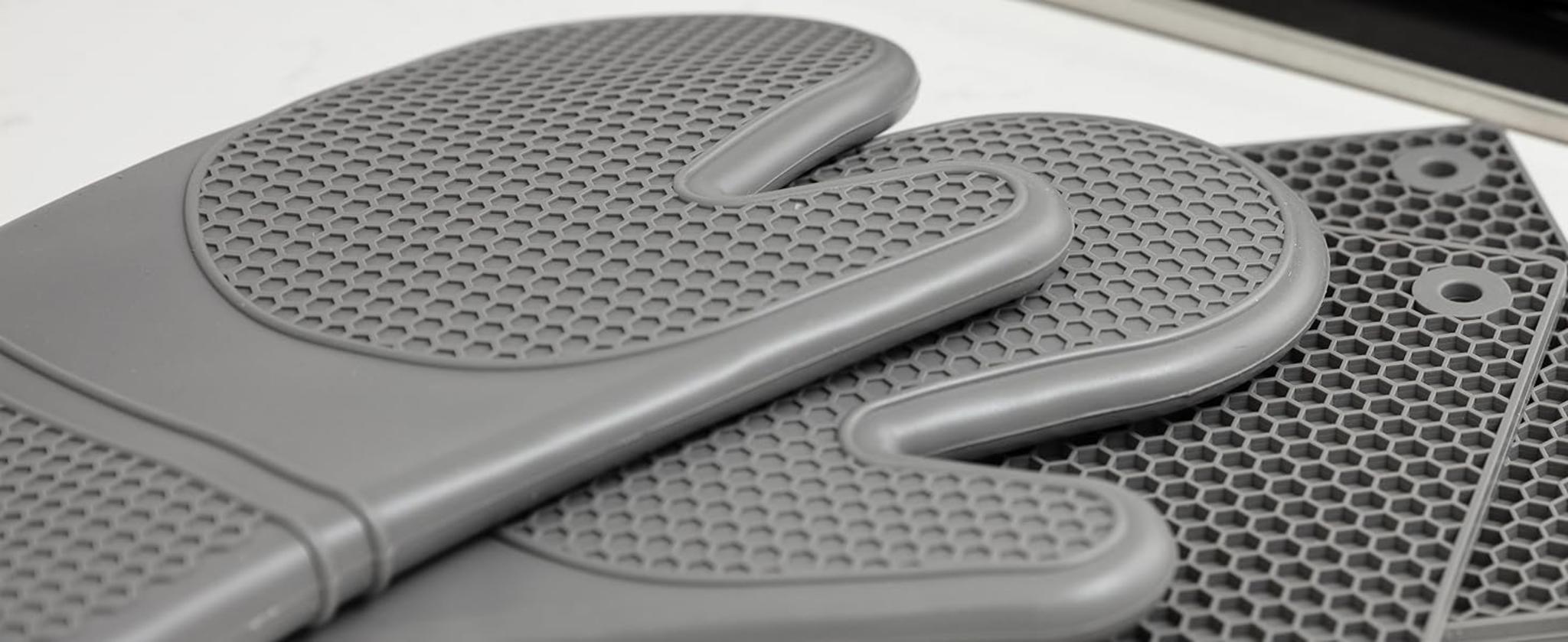 Silicone Oven Mitts, Heat Resistant Waterproof Cooking Gloves with Thick Cotton Lining, Set of 2 image 16