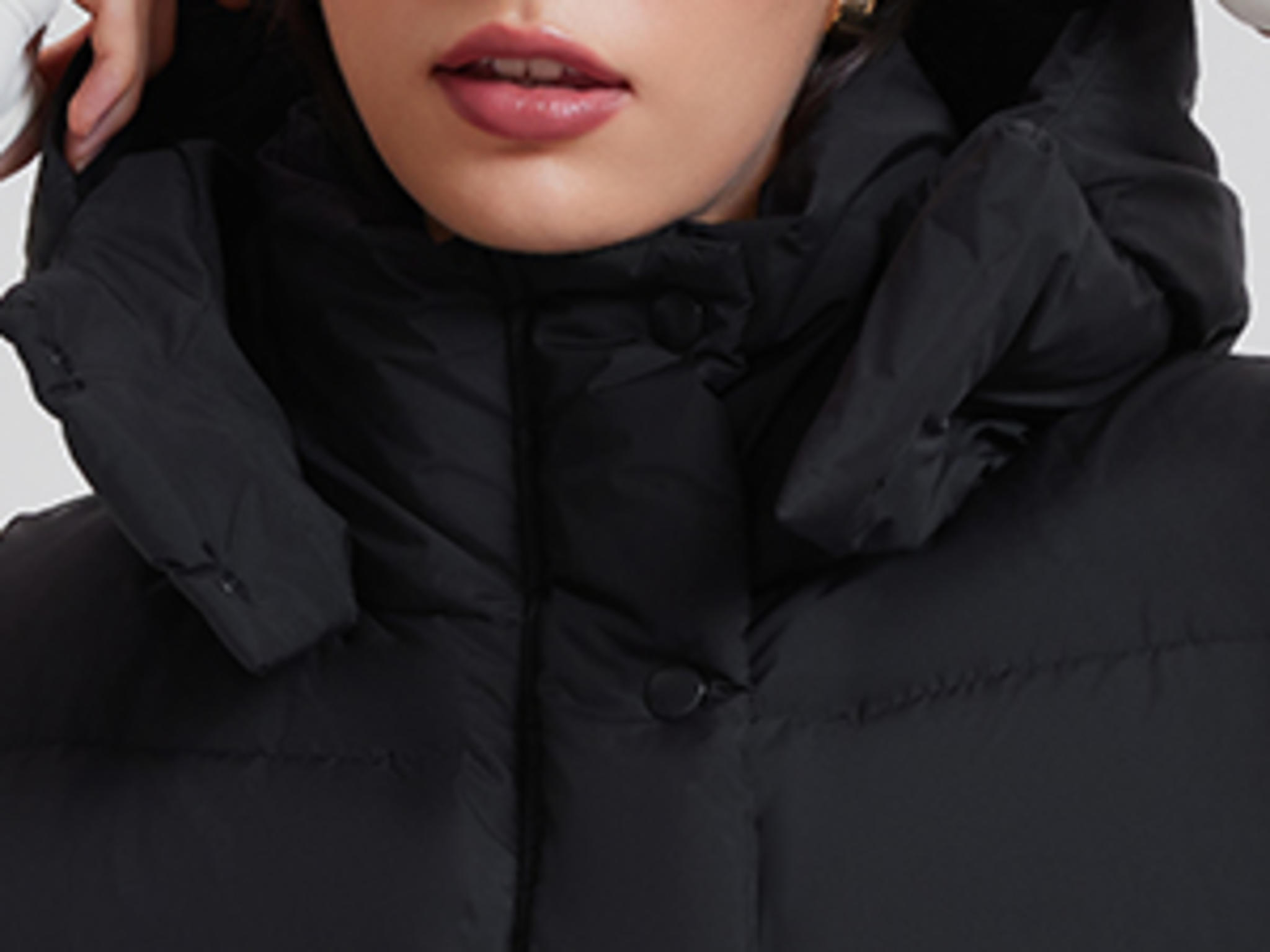 Women's Lightweight 800 Fill Power Goose Down Cropped Puffer Vest image 12