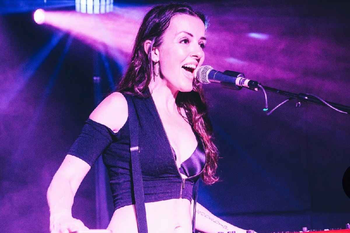 Natasha Flynn's piano studio background