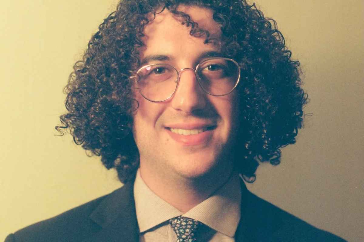 Gabriel Faden's piano studio background